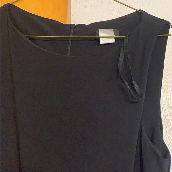 LBD - Picture 1 of 6